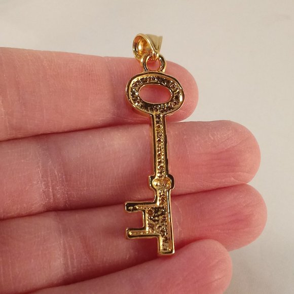 18K Yellow Gold Filled Key Diamond Zircon Necklace Pendant Party Gift - Picture 4 of 7